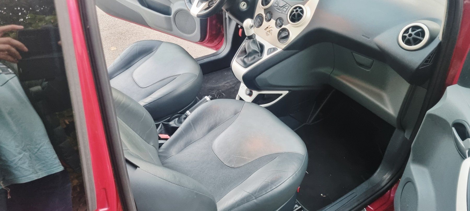 Ford Automobili: Ford Ka 1.2 ab MFK – Usato da Zürich venduto da beaahaus 4
