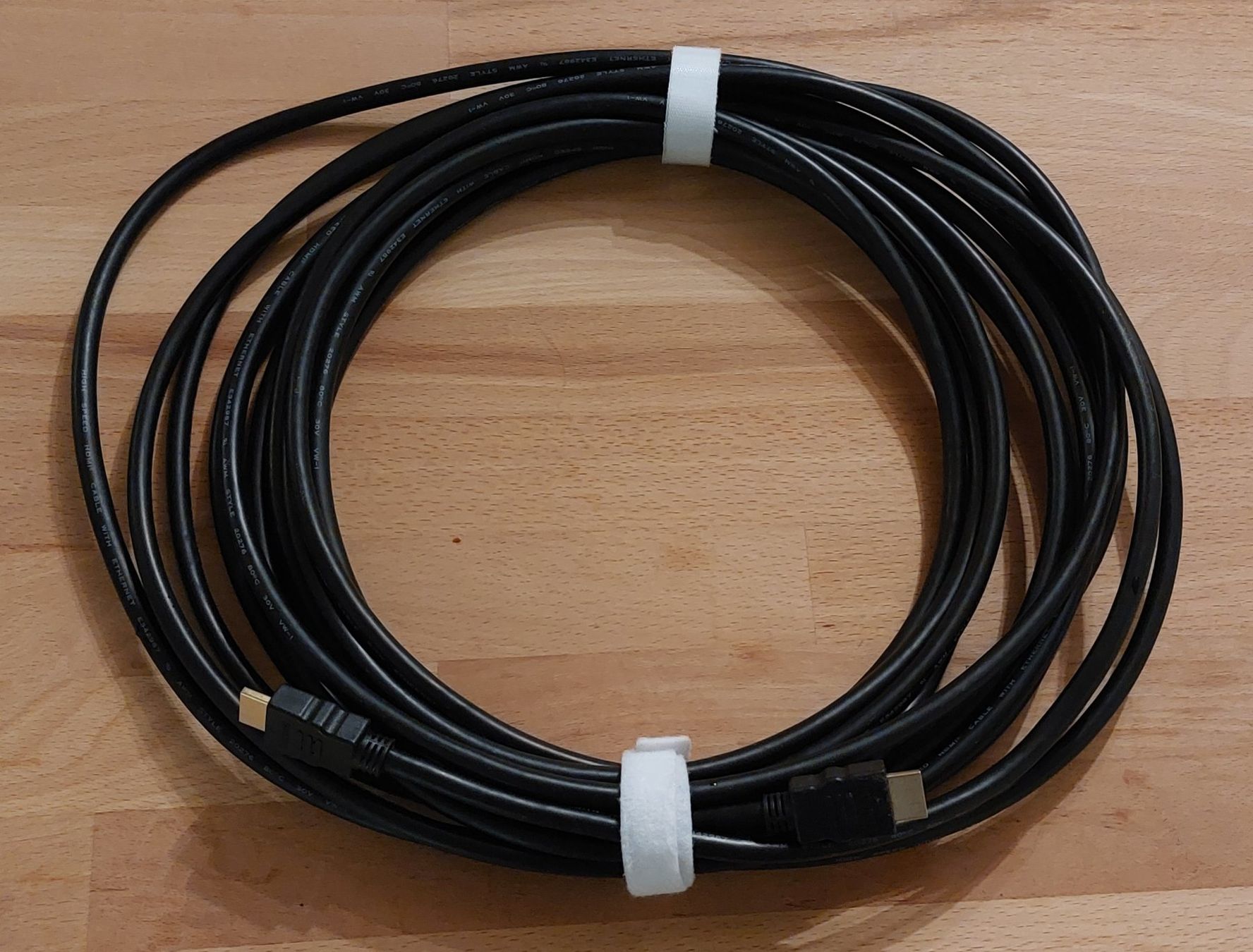 HDMI Kabel, Schwarz, Top Zustand, 10 Meter lang (Gebraucht) in ...