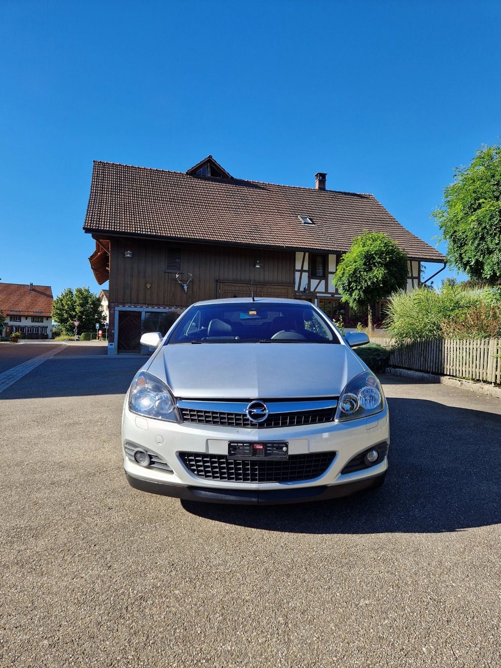 Opel Autos: Opel Astra TT 1.8i 16V Cosmo – Defekt aus Bubikon von Anubiss1 2