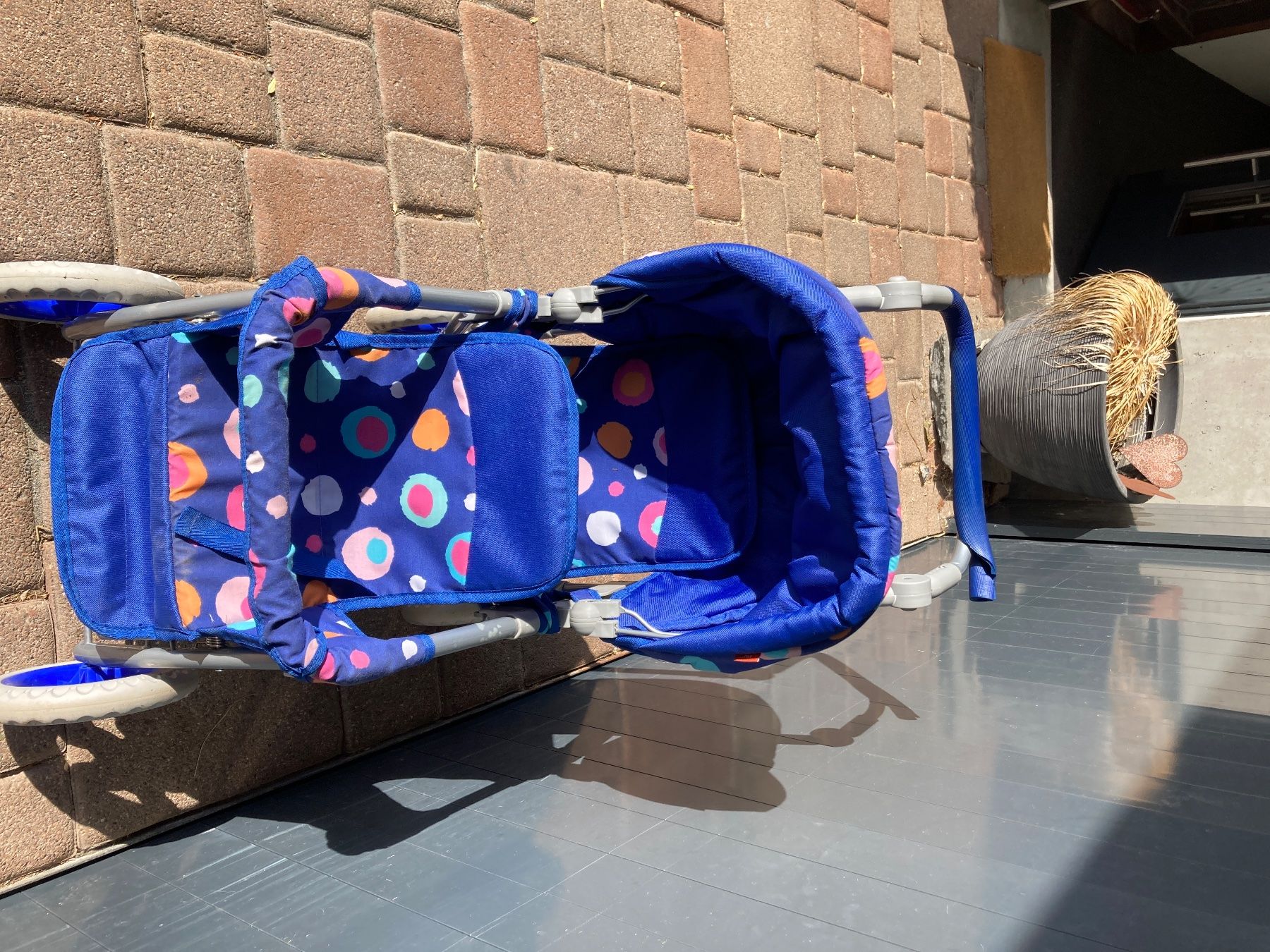 Puppenwagen: Puppenwagen Doppelsitzer – Gebraucht aus Flims Dorf von duce47 1