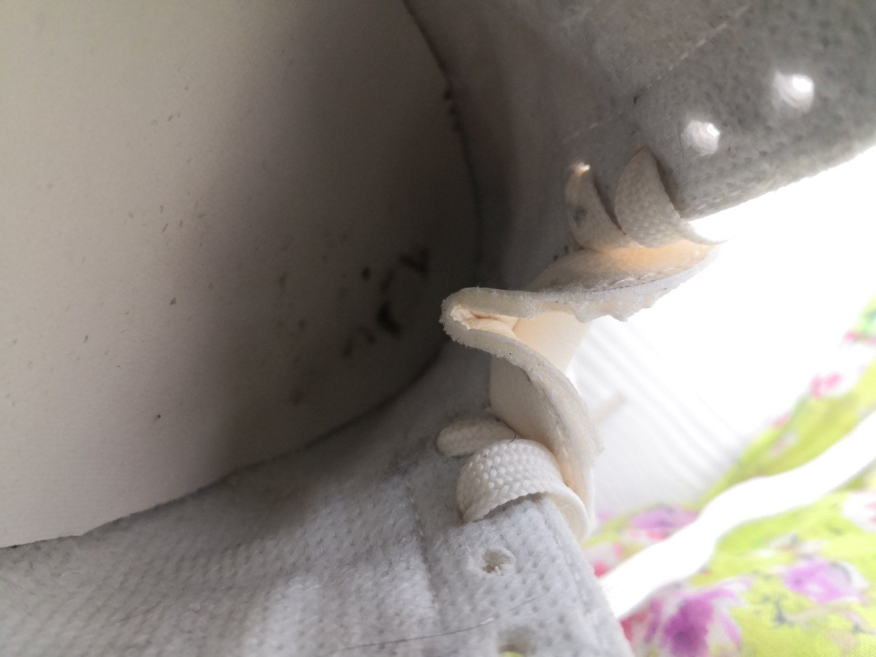Mango Damenschuhe: 🤩MANGO SNEAKER WEISS DURCHGELAUFEN – Gebraucht aus Olten von Naja-Twins-Twins 6