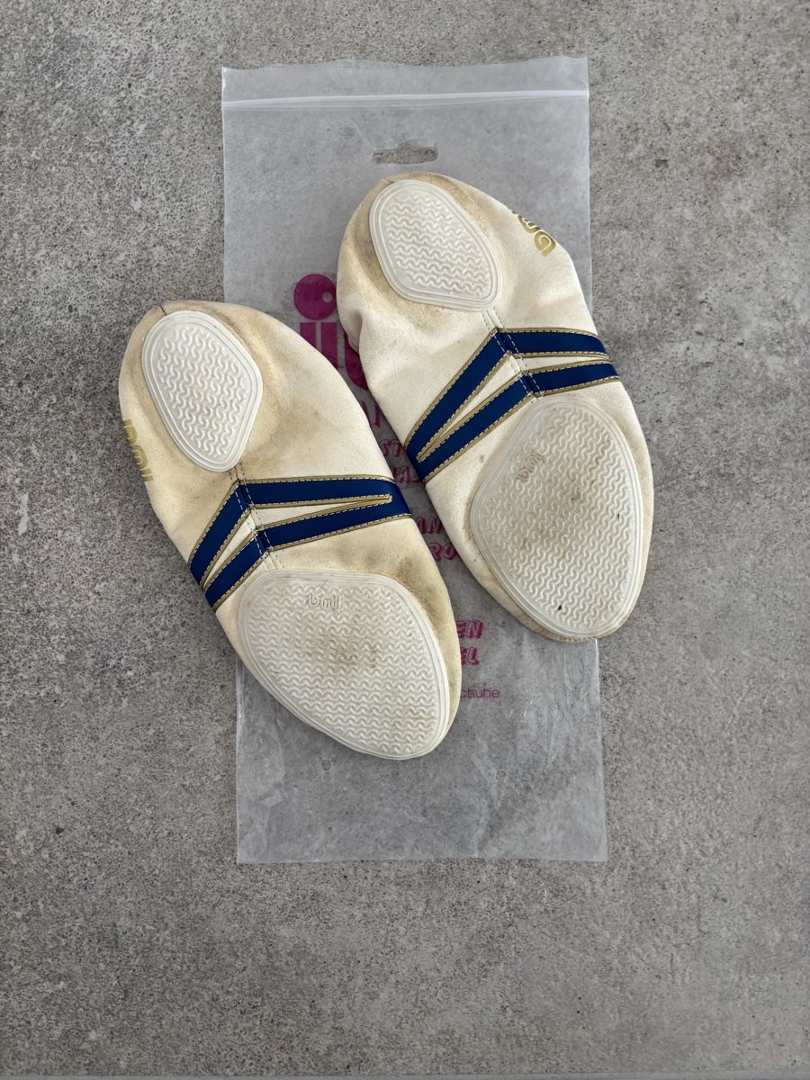 Chaussures filles: iwa Geräteturnschuhe  – D'occasion à Hauptwil par Hannes76 2