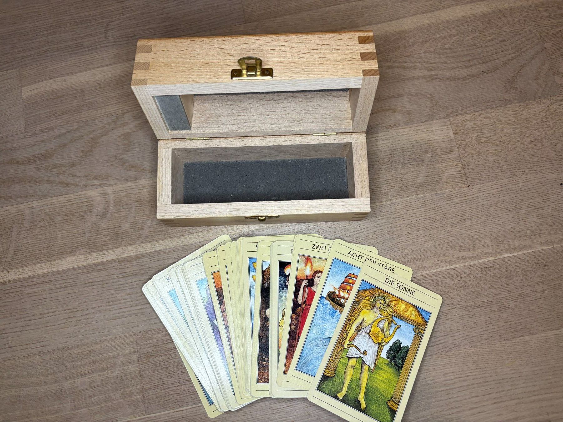 Giochi: 78 Mythic Tarot Karten in schöner Box – Usato da Elgg venduto da Jo_Naj 3