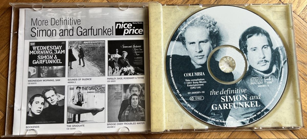 CD: Simon & Garfunkel - The Definitive – Usato da Dino venduto da ani_ypr9 2