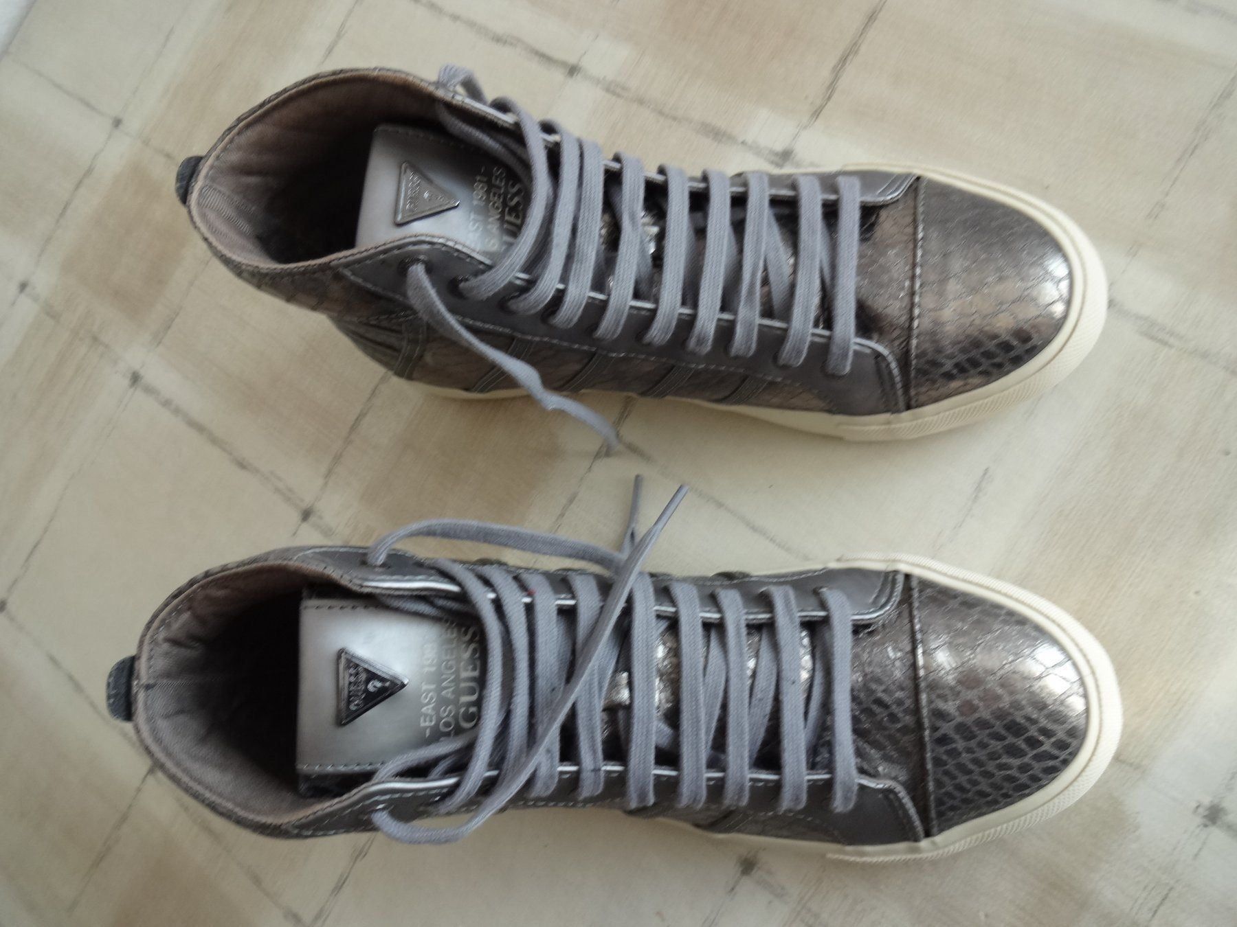 Guess Scarpe da uomo: ** GUESS ** Schuhe Nr.39 – Usato da Frauenfeld venduto da Jahy 1