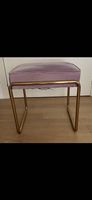 Hocker aus Samt