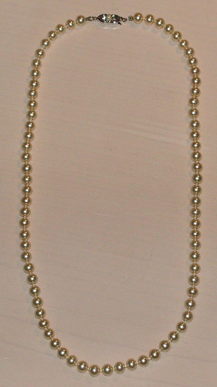 Catenine: Halskette Perlenkette 50 cm – Usato da Oberriet SG venduto da Manick