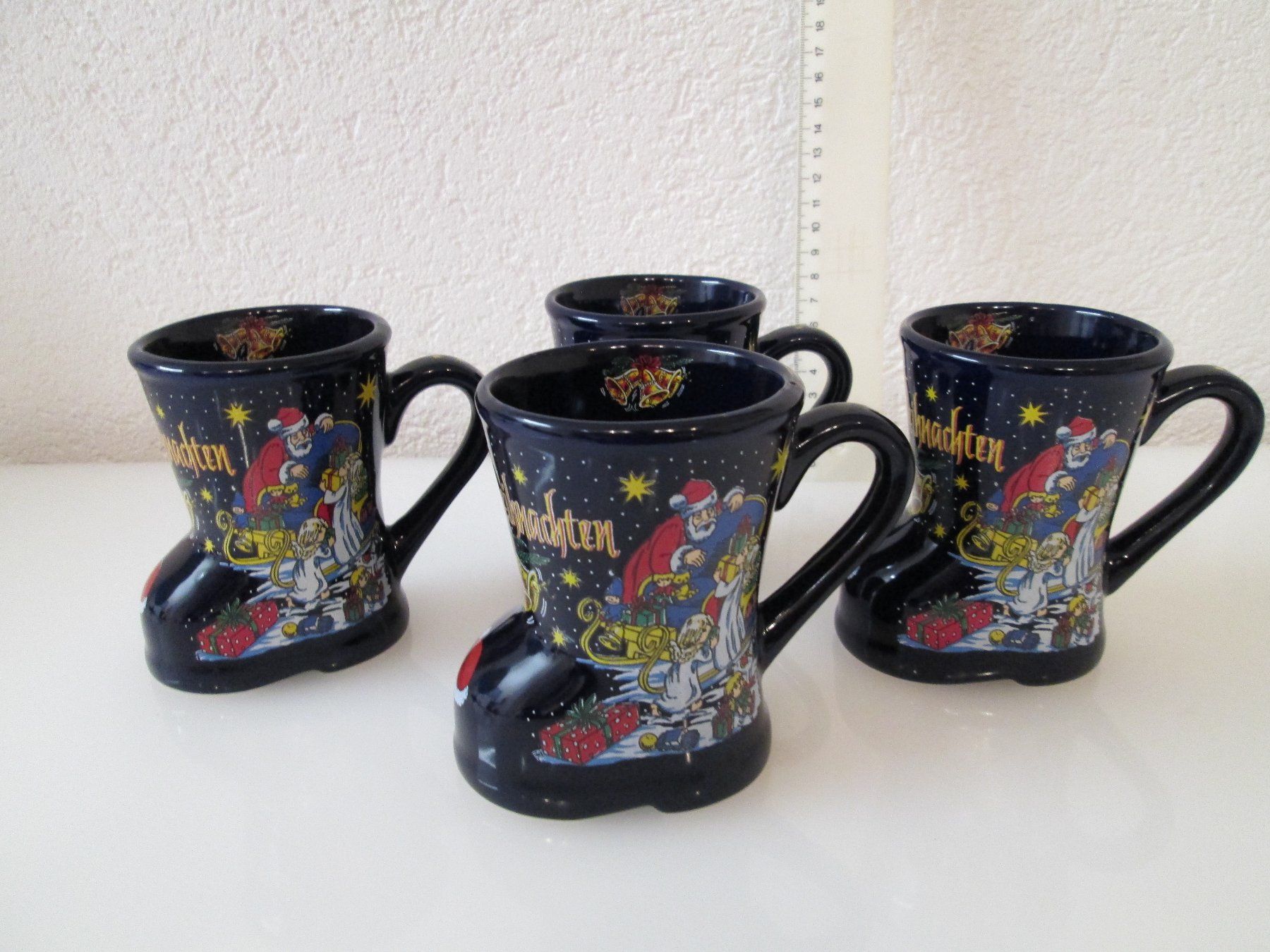 Tazze: Weihnachtstassen - 4er-Set – Usato da Movelier venduto da ddomenika