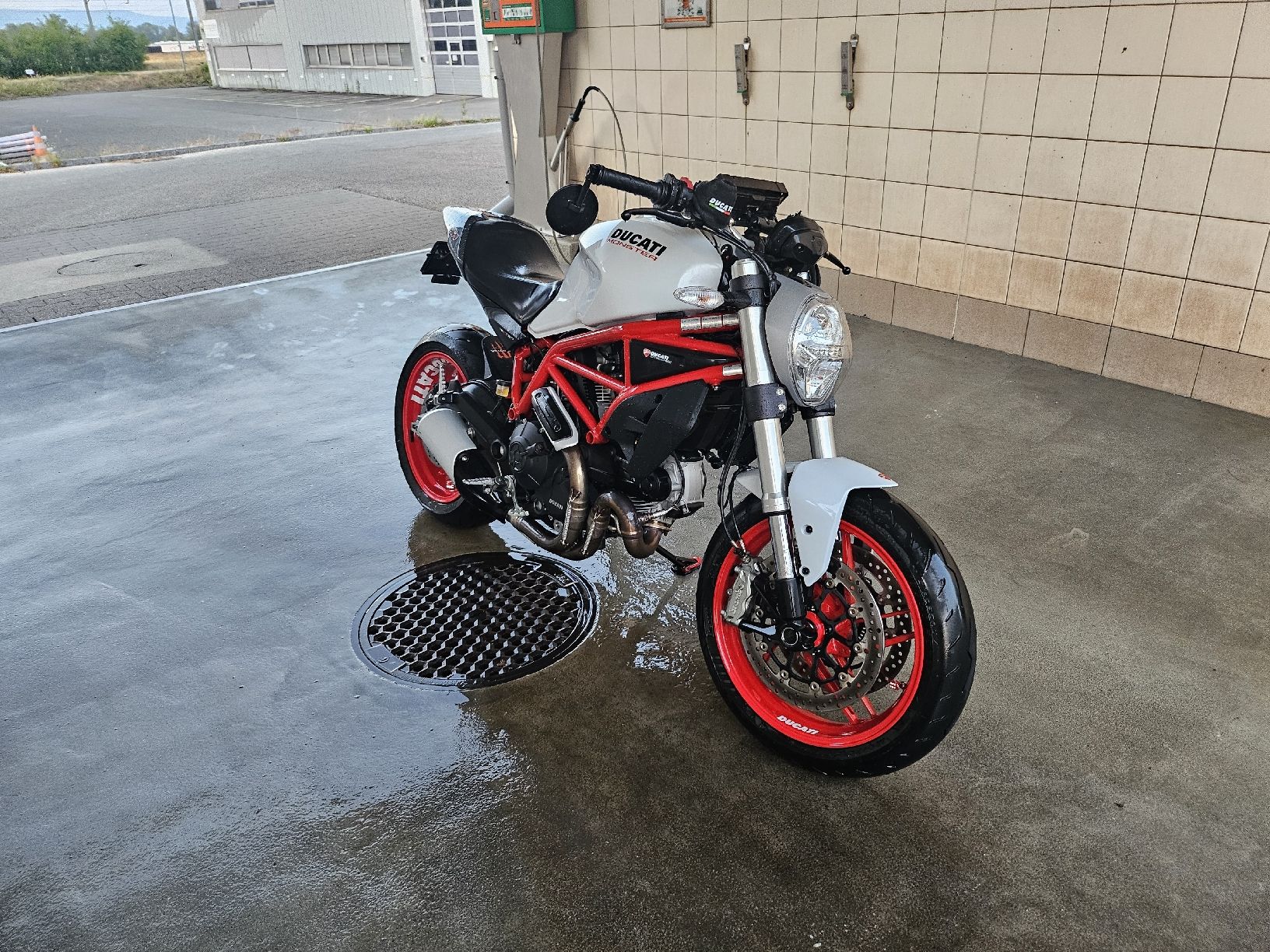 Ducati Strasse: Ducati Monster 797 – Gebraucht aus Niedergösgen von GTM131 3