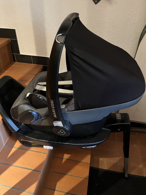 Maxi-Cosi Sièges auto: Maxi Cosi mit Isofix Basis – D'occasion à Wil ZH par Sunshine_411 3