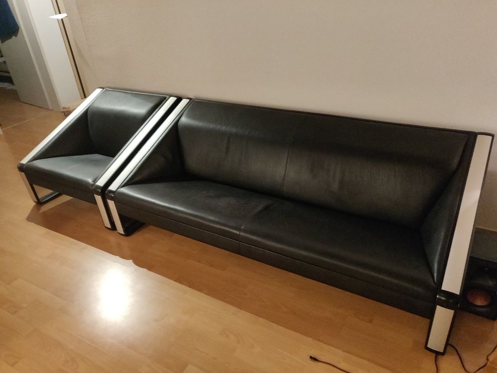 Sofa und Sessel, schwarz, leder, gebraucht aber noch ganz ok Kaufen