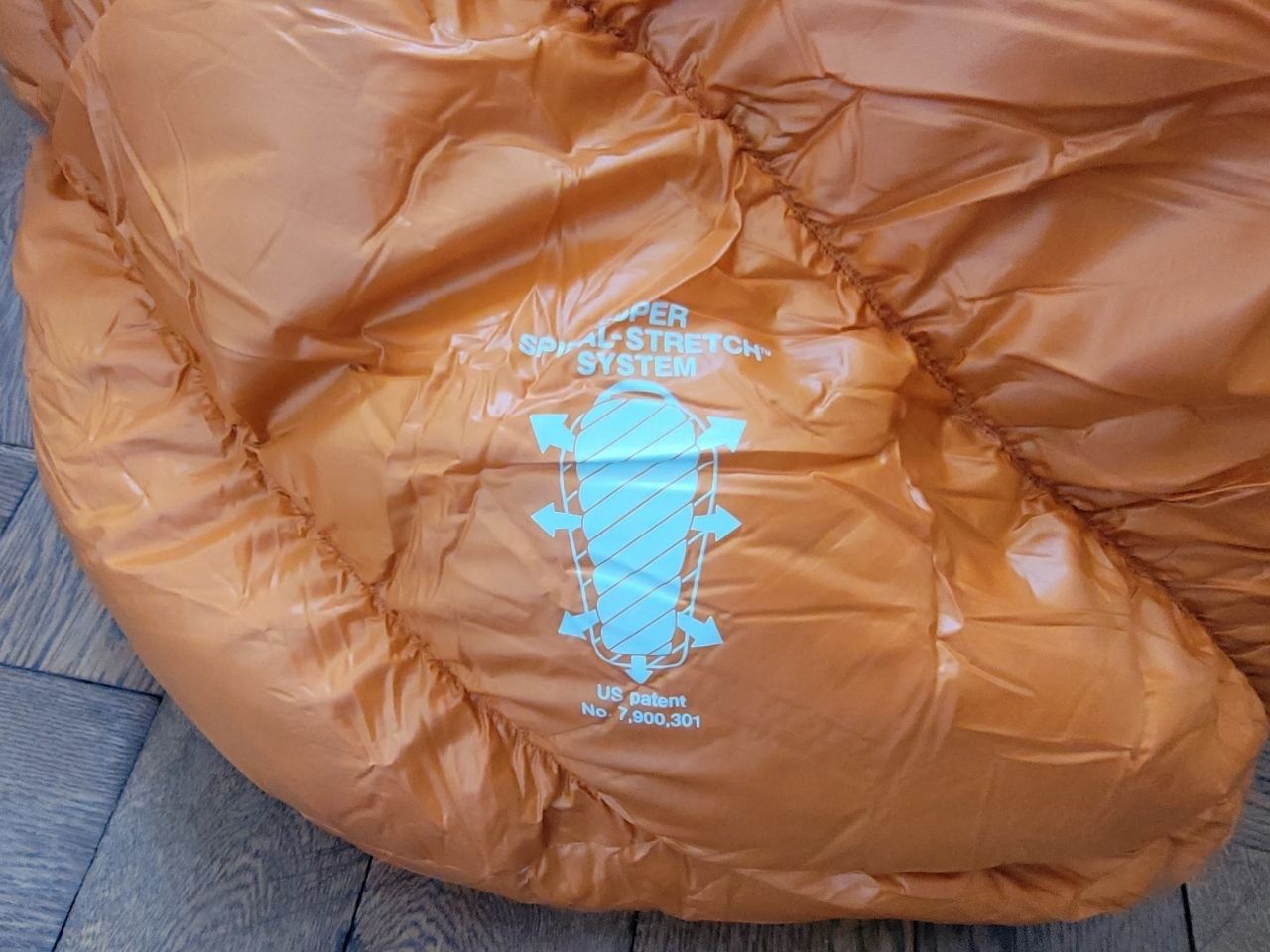 Sacchi a pelo: MONT-BELL Down Hugger 800 EXP – Nuovo (secondo la descrizione) da Chêne-Bougeries venduto da BosattaM 3