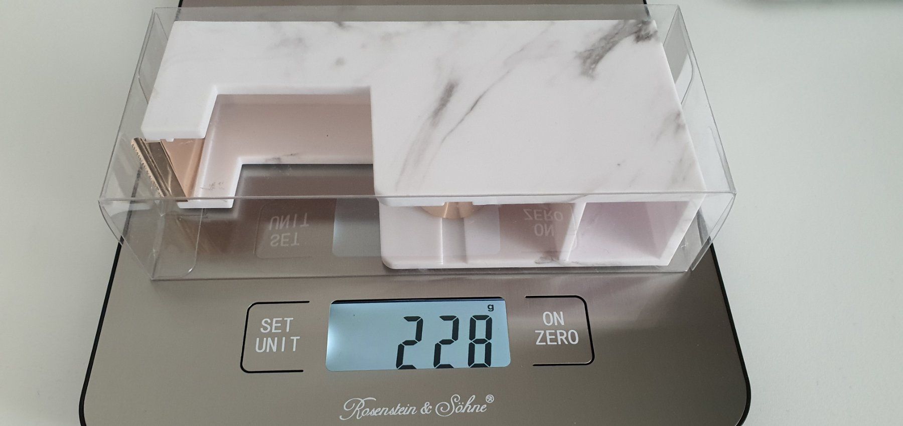 Tutti gli attrezzi: Heftklammergerät + Klebebandabroller Marmor-Rosegold-Optik – Nuovo e nell'imballaggio originale da Jona venduto da VivianPatrick 8