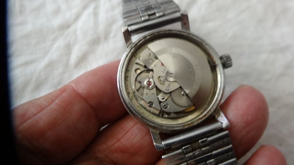 Rodania Montres: RODANIA  HERREN ANTIK UHR.AUTOMATIC.DATE, LÄÜFT--34X38MM – D'occasion à zürich par ahmad01 8