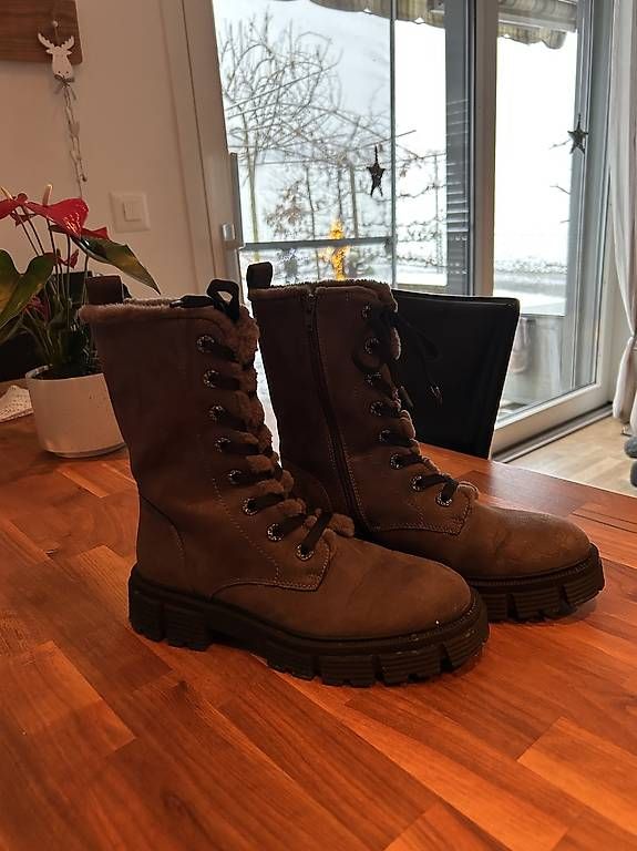 Scarpe da donna: Winterschuhe Catwalk 38 – Usato da Ruswil venduto da Filou44