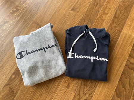 2 Hoodies