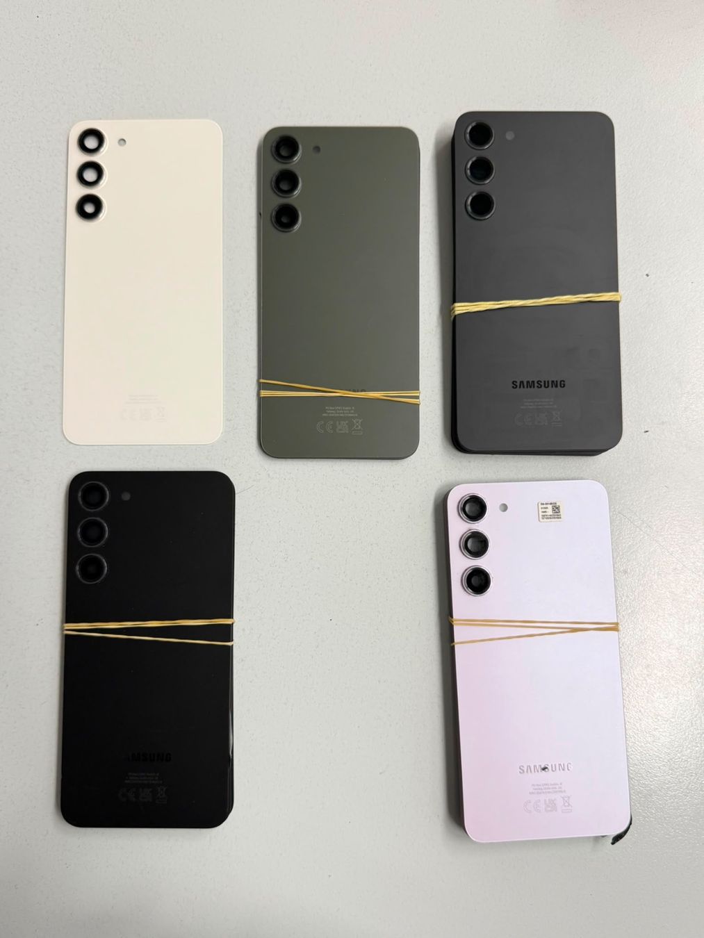 Samsung Telefoni cellulari / Smartphones: Vitre arrière Originale Samsung S23 Plus Noir Galaxy – Usato da Zug venduto da ElPhone 1