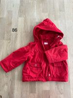 Rote Übergangsjacke Grösse 86