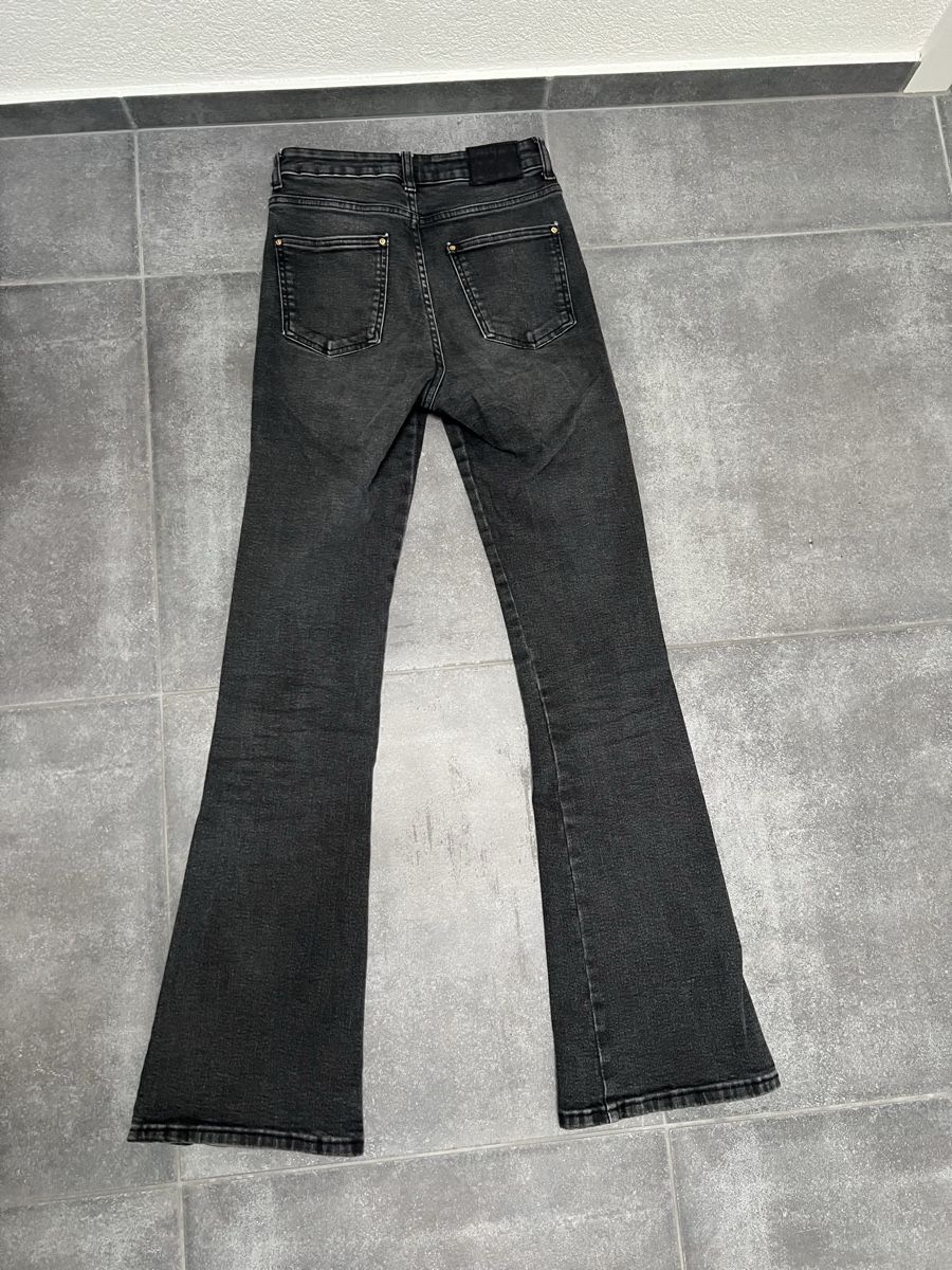 Zara Jeans: Graue Zara Flared Jeans Grösse 36 – Usato da Wettswil venduto da alstel24 3