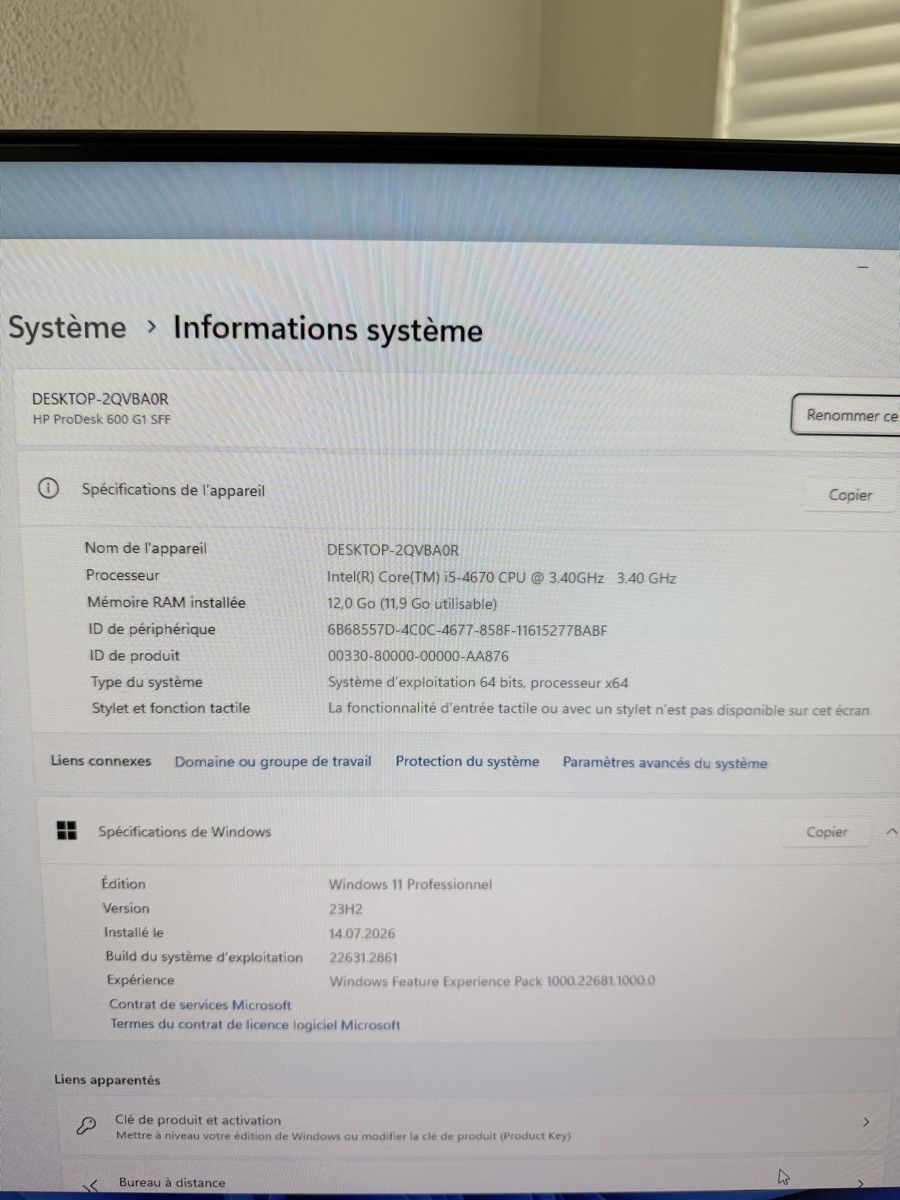 Hewlett Packard PCs: Ordinateur complet HP Windows 11 avec écran 27 pouces  – D'occasion à Avenches par kin_6tbp 1