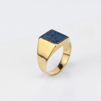 Chevalier-Ring aus Gelbgold mit Lapislazuli