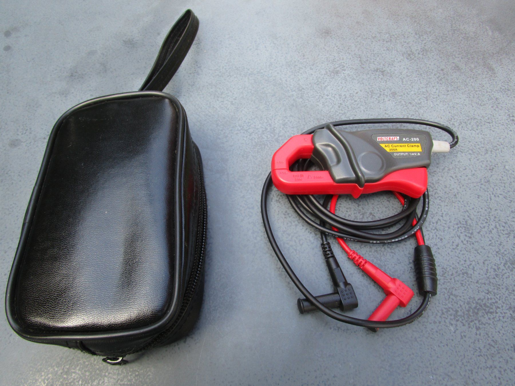 Voltcraft Messen: Stromzangenadpter Voltcraft AC-200 mit Anleitung und Tasche – Neu (gemäss Beschreibung) aus Rapperswil SG von Ralphy