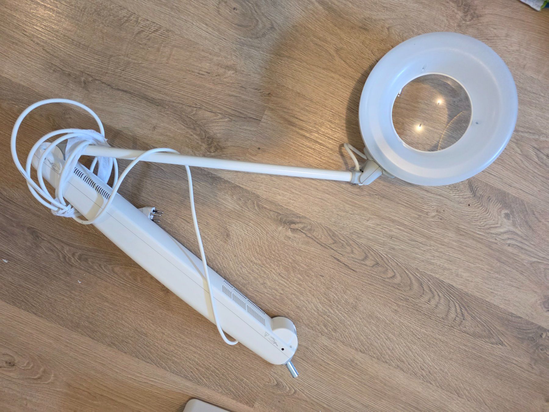 Altro per Ottica: AFMA Lupenleuchte LED 3 Dioptrien weiss – Usato da Birsfelden venduto da Fuerte0106