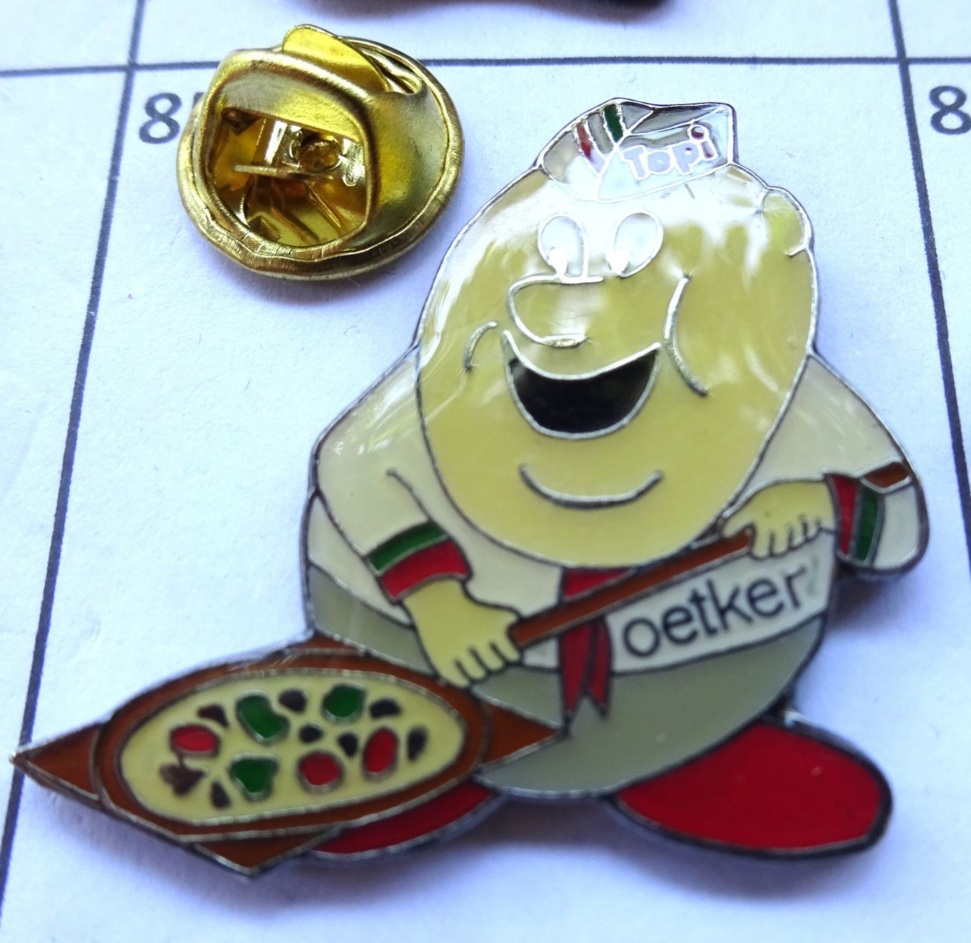 Plaketten & Abzeichen: Pin TOPI Oetker Backen – Gebraucht aus Utzenstorf von BUtter81