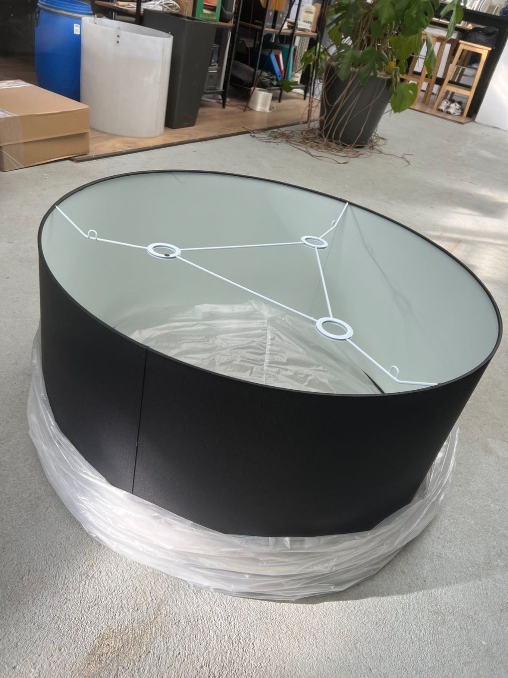 Lampadari & plafoniere: ESEDRA CILINDRO DIAM NERO incl. CABLE – Nuovo e nell'imballaggio originale da Mägenwil venduto da BackInWhite 5