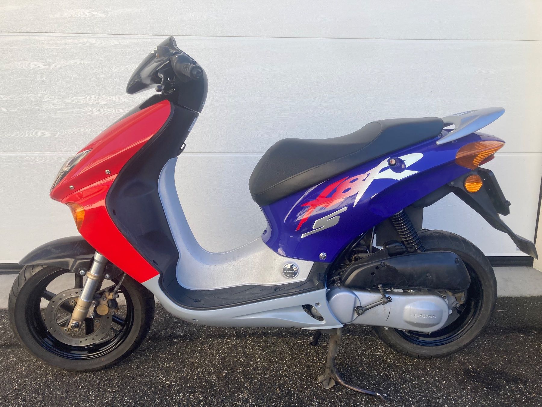 Honda Scooter: Honda SZX 50 – Usato da St.Gallen venduto da niki112 1