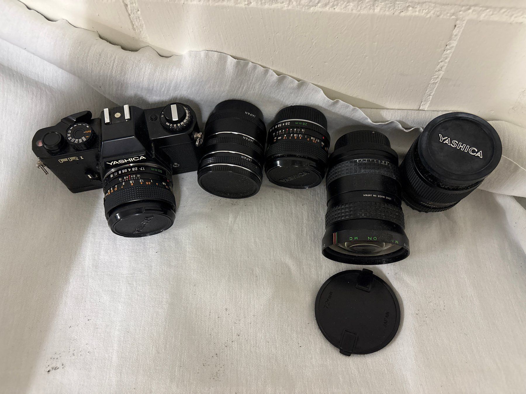Fotocamera: Fotokamera Markio Yashica mit Objektiven – Usato da Glattbrugg venduto da Ariel012 9