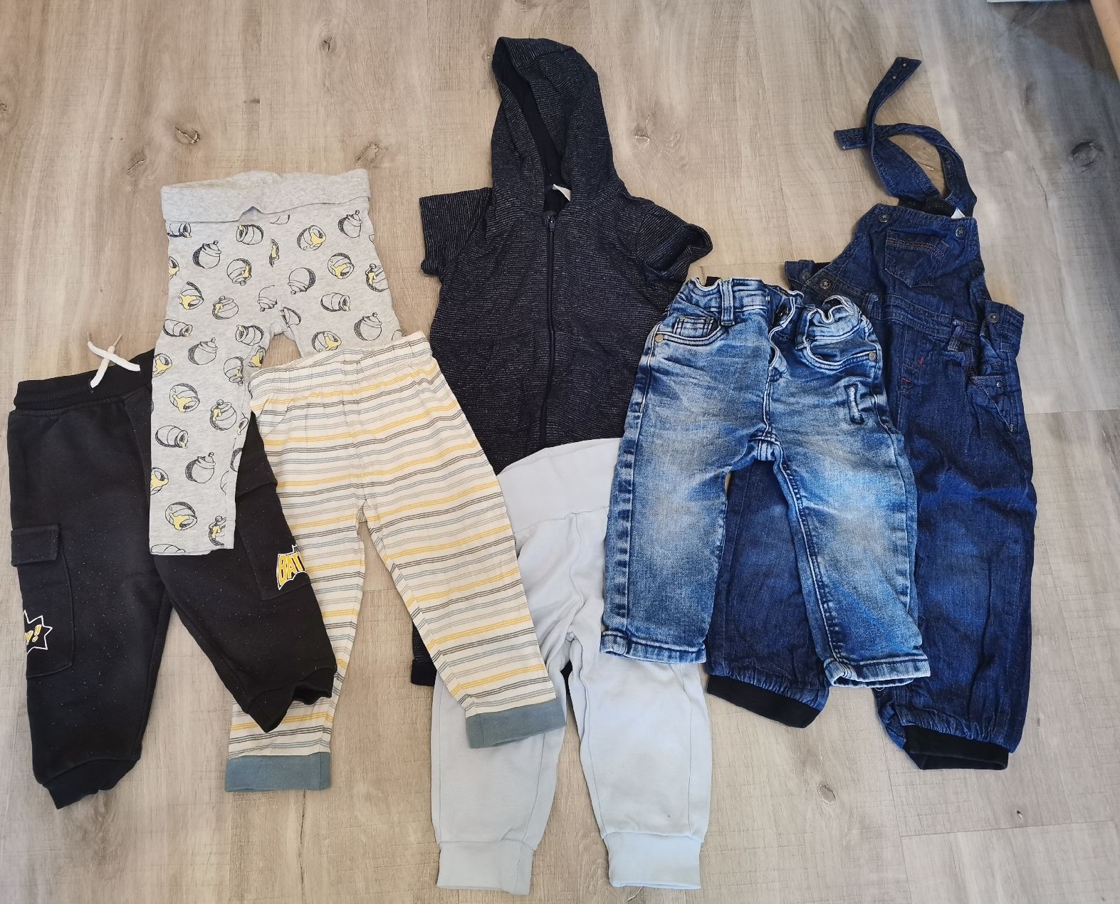 Lotti & Set di vestiti: Kleiderpaket Herbst, 27 Teile, Grösse 74 /80 – Usato da Fahrwangen venduto da honi210 3