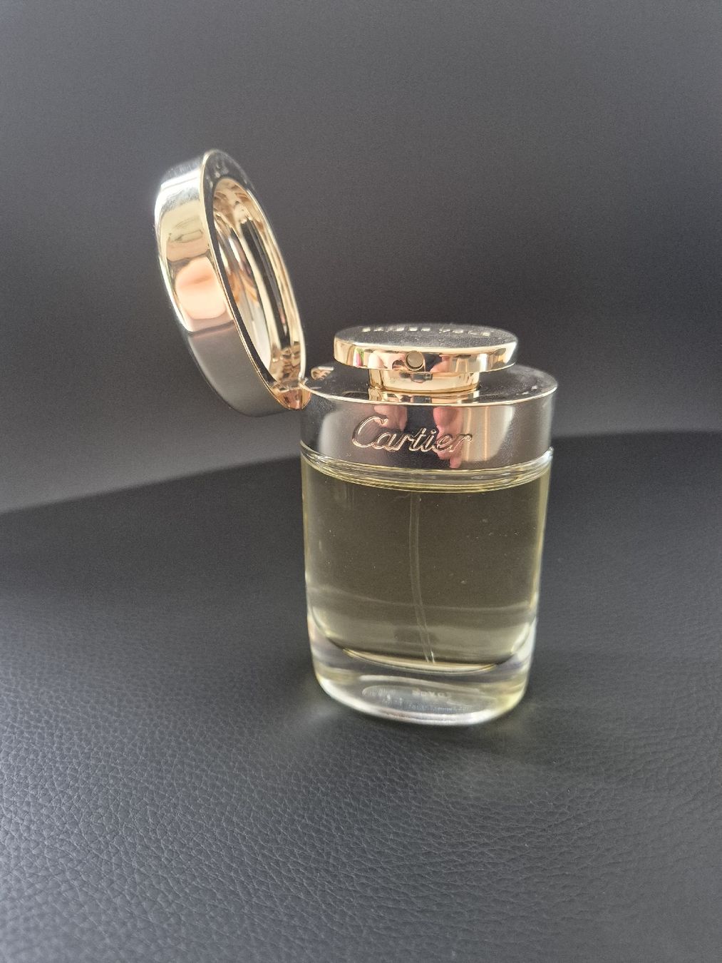 Cartier Parfums & Eau de Toilette: Cartier Baiser Volé Eau de Parfum – D'occasion à Seedorf UR par Carmena3