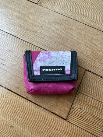 Freitag mini messenger F213 Pink neu!