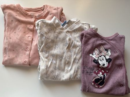 Lot de 3 pyjamas bébé fille taille 62 bon état