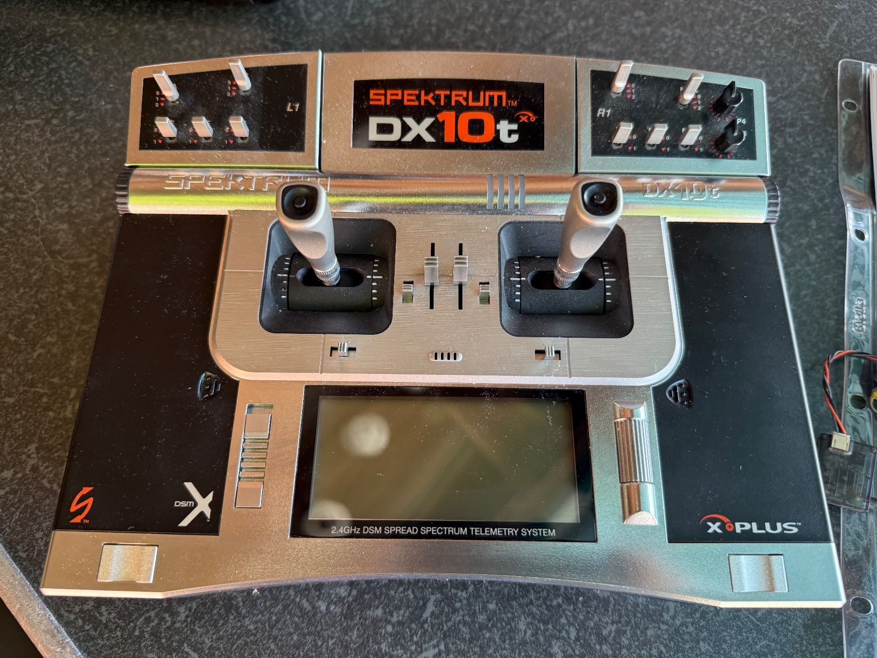 Spektrum Fernsteuerungen: DX10t – Gebraucht aus Linden von Helifreak81 1