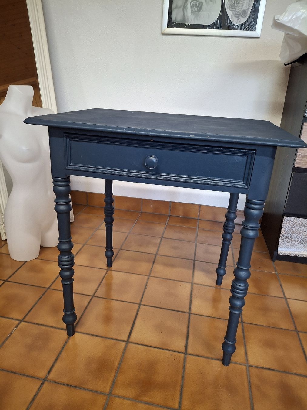 Tische: Antiker Tisch mit Stuhl, Petrolblau, Vintage – Gebraucht aus Thun von shashala 2