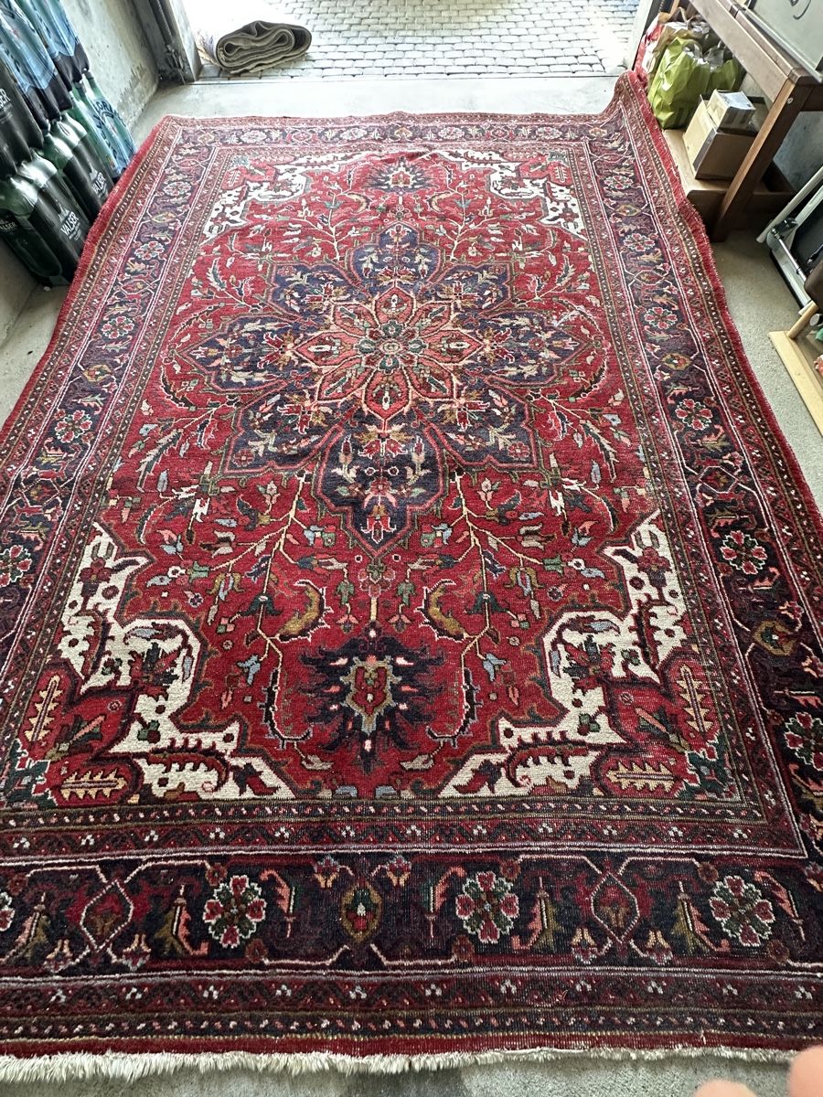 Teppiche: ORIENT TEPPICH AB 1 FR. – Gebraucht aus Schüpfen von TOY-58 3