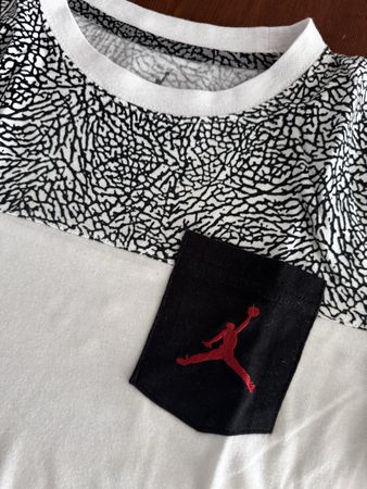 Jordan T-Shirt klein geschnitten