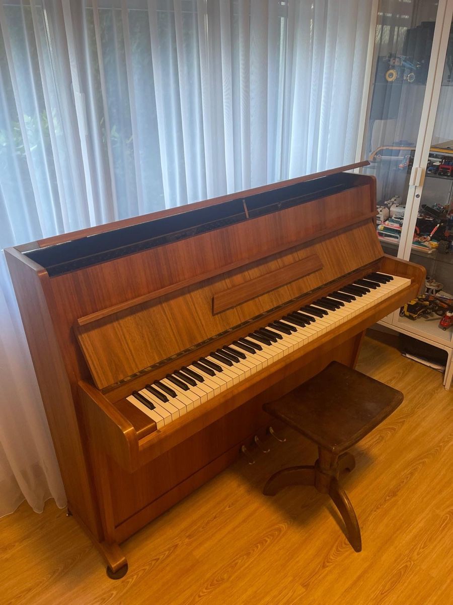 Musikinstrumente: Klavier – Gebraucht aus Bolligen von charlie1710 1
