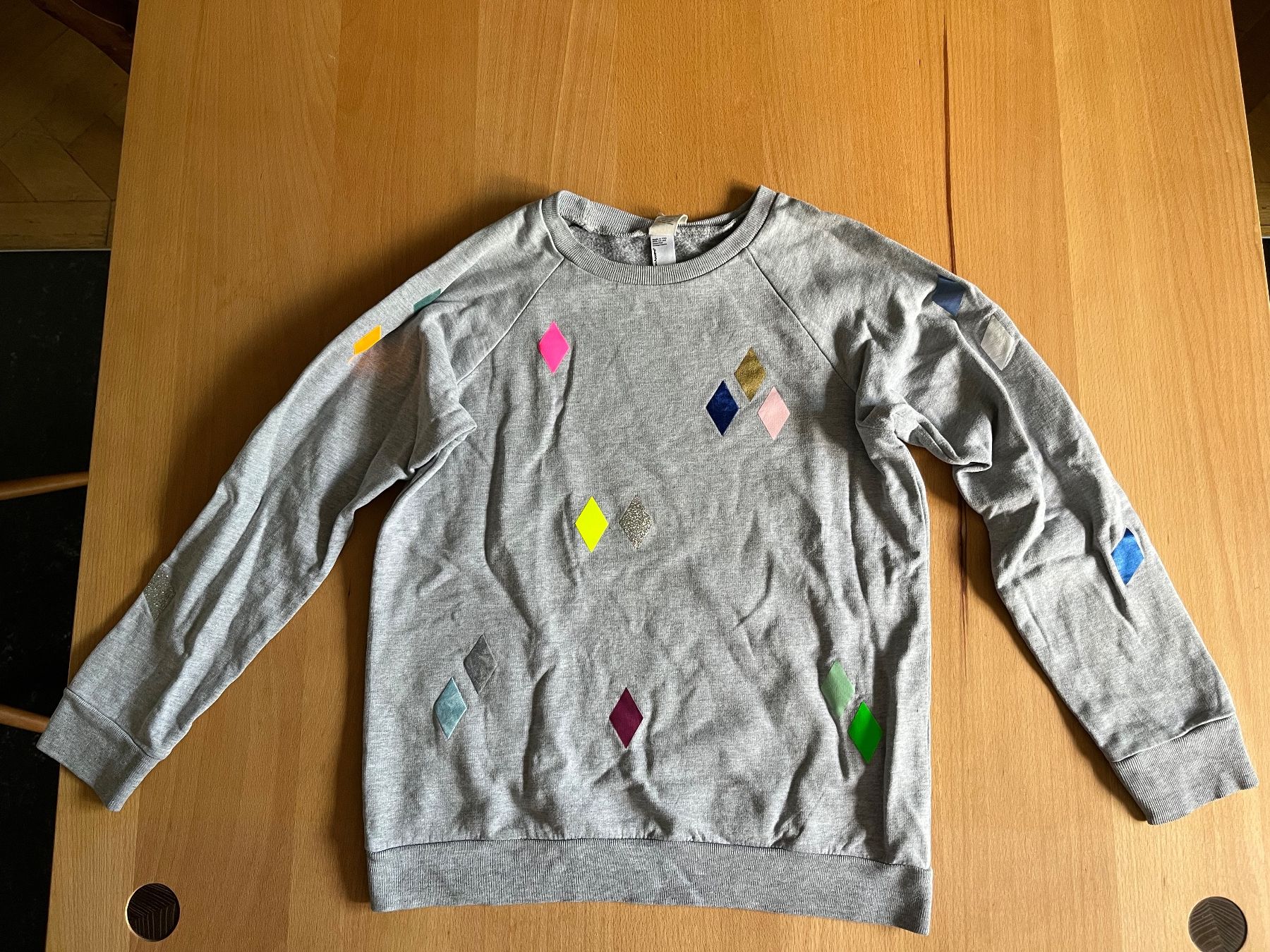Maglioni & Felpe: Kinderpullover der Marke Pom Berlin – Usato da Zürich venduto da mich008