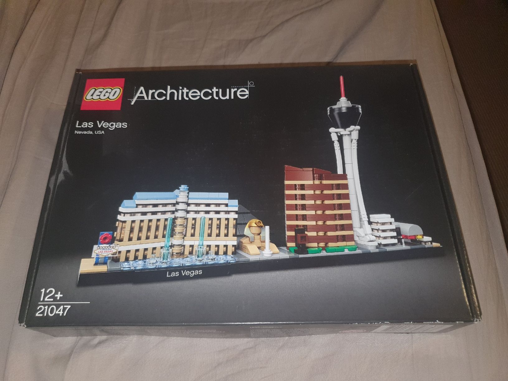 Lego Kit di costruzioni: lego architecture 21047 neuf las vegas  – Nuovo e nell'imballaggio originale da Oron-le-Châtel venduto da Chrisvintage