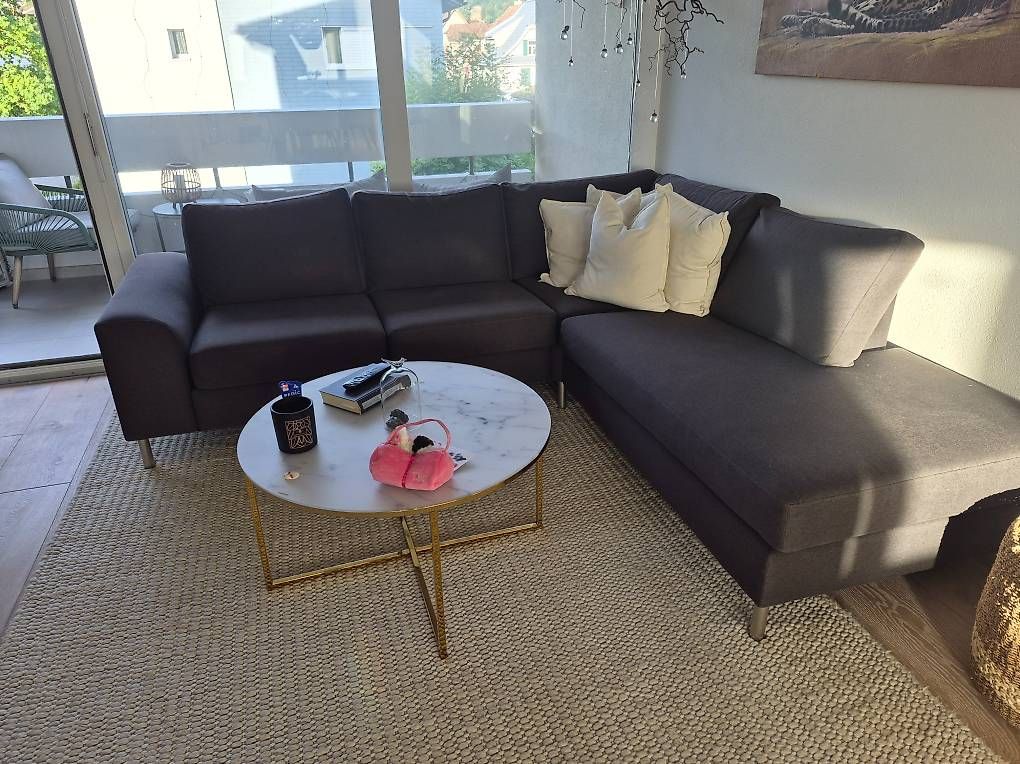 Sofas: schwarzes Sofa – Gebraucht aus Neuenegg von SaMolina