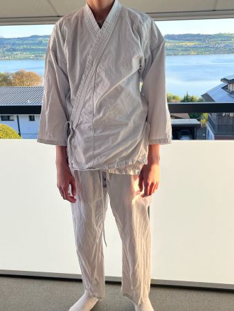 Kampfsport Anzug, Grösse 160, Top Zustand für Training