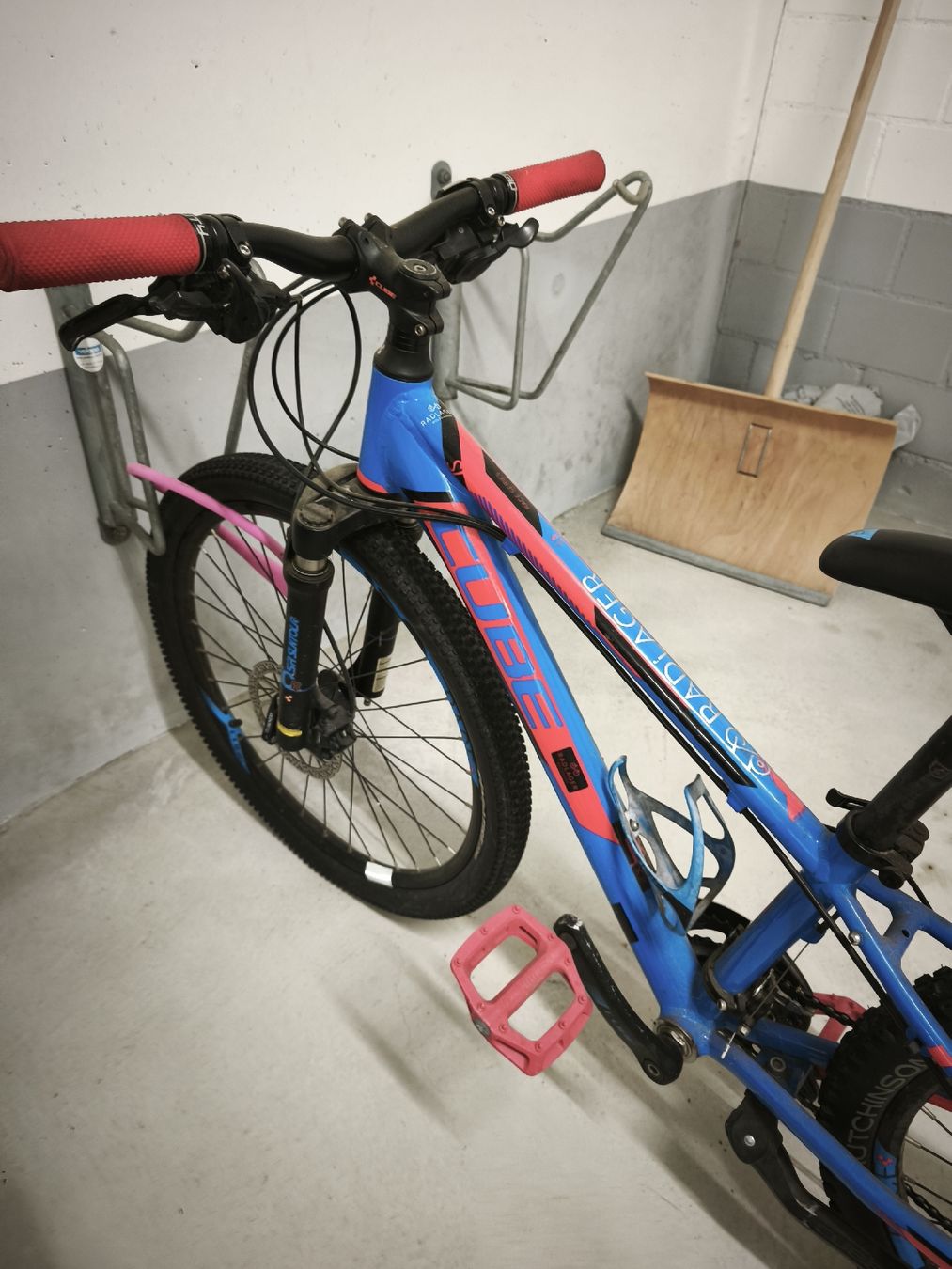 Cube Biciclette: Cube 24 Zoll Kinderfahrrad – Usato da Männedorf venduto da Laura000 1