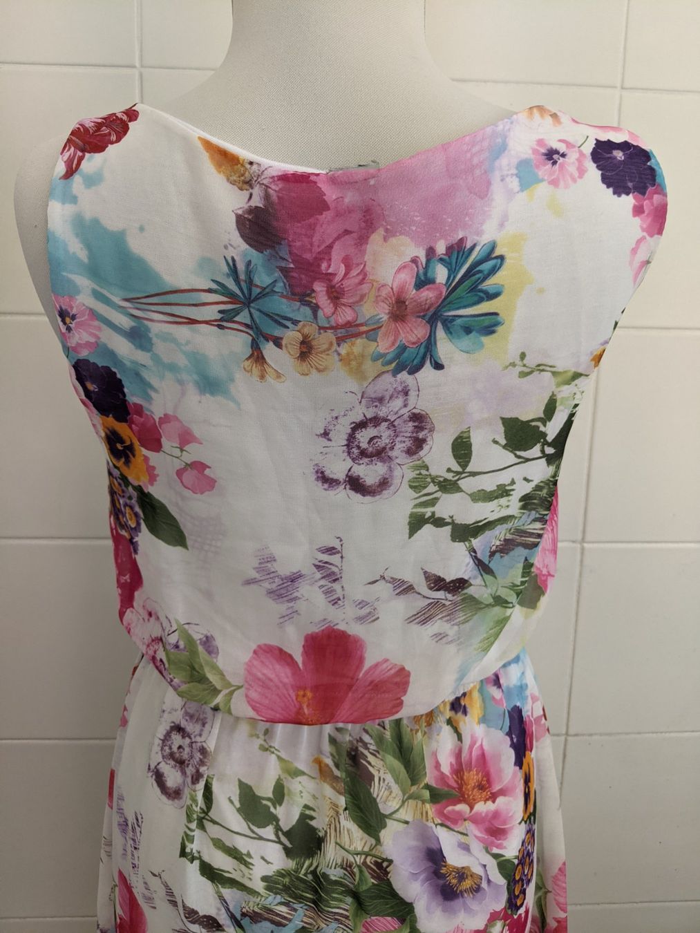 Vestiti: Sommerkleid GR L – Usato da Langnau am Albis venduto da Judithsebi 5