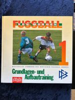 Fussball Lehrbuch - Grundlagen- und Aufbautraining