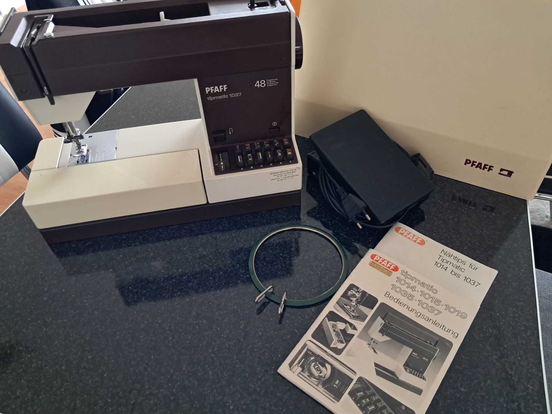 Pfaff Nähmaschinen: Nähmaschine PFAFF tipmatic 1037 – Gebraucht aus Liestal von nemi-lou