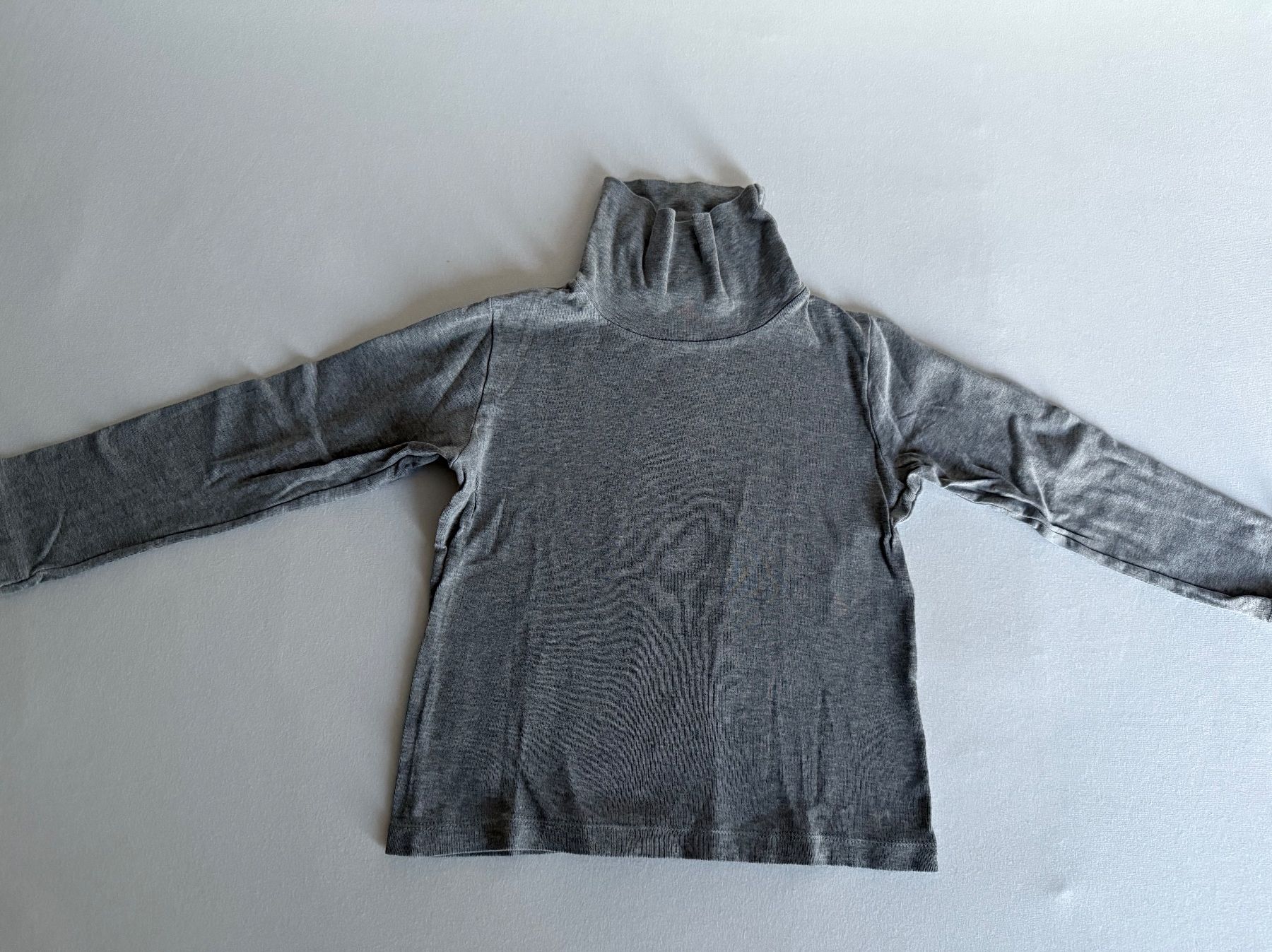 Petit Bateau Pullover & Sweatshirts: Grauer Petit Bateau Rollkragenpullover, 5ans/106cm – Gebraucht aus Küsnacht ZH von schweiz_ch