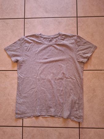 Manor T-Shirt Gr. M, hellgrau